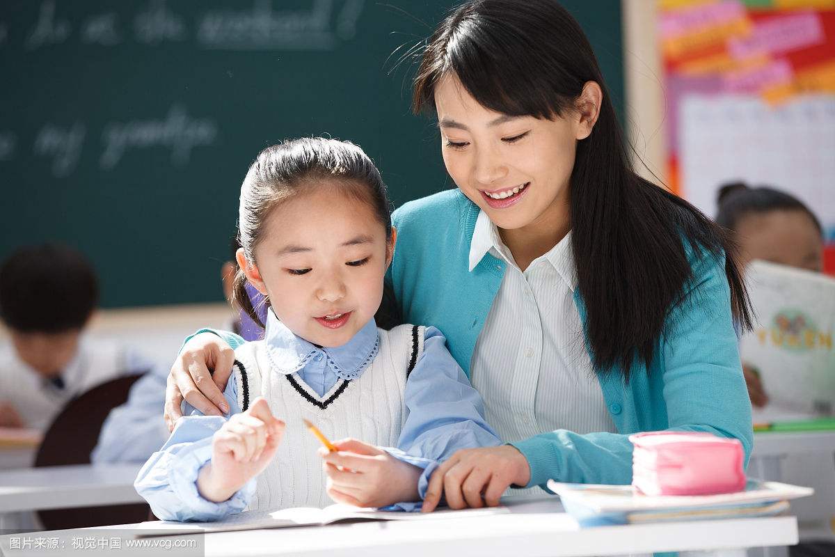 小学生经常想妈妈导致学习成绩下降的心理咨询案例